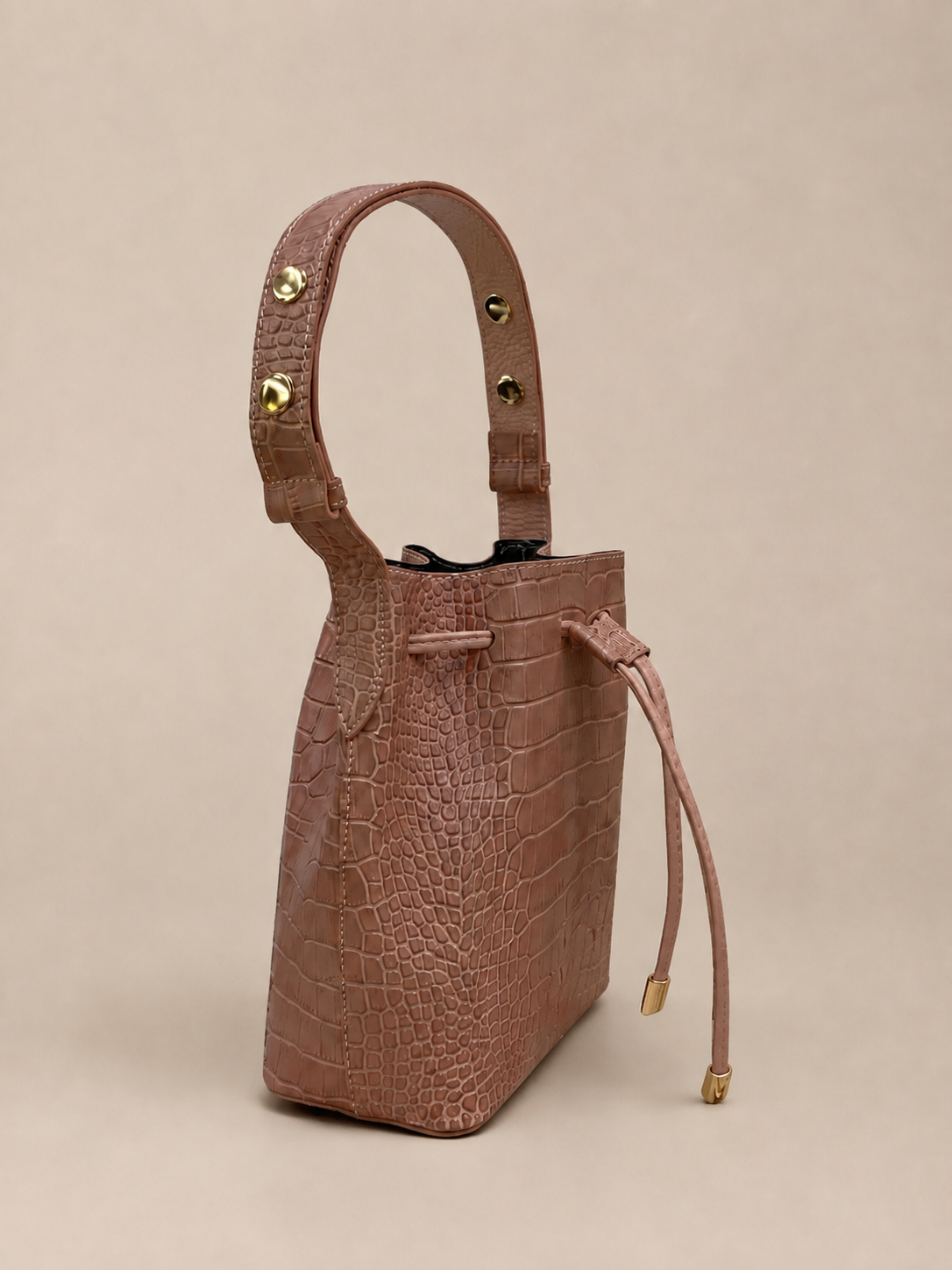 Mora Bucket Bag